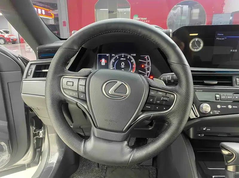 Lexus ES 2021 260 Premium Edition — миниатюра 11