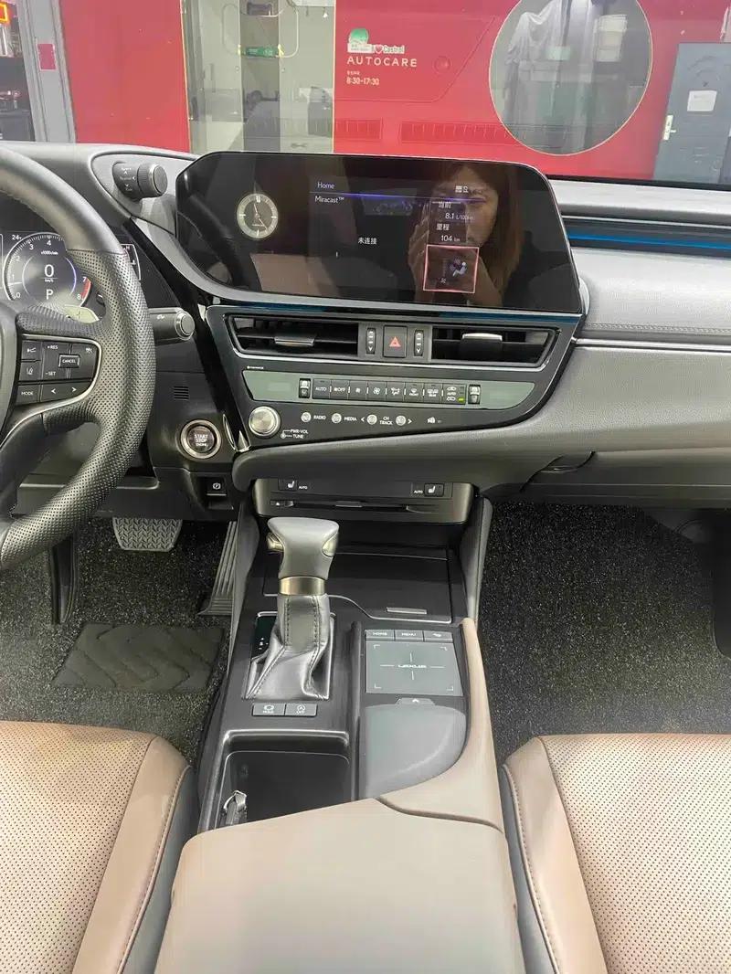 Lexus ES 2021 260 Premium Edition — миниатюра 13