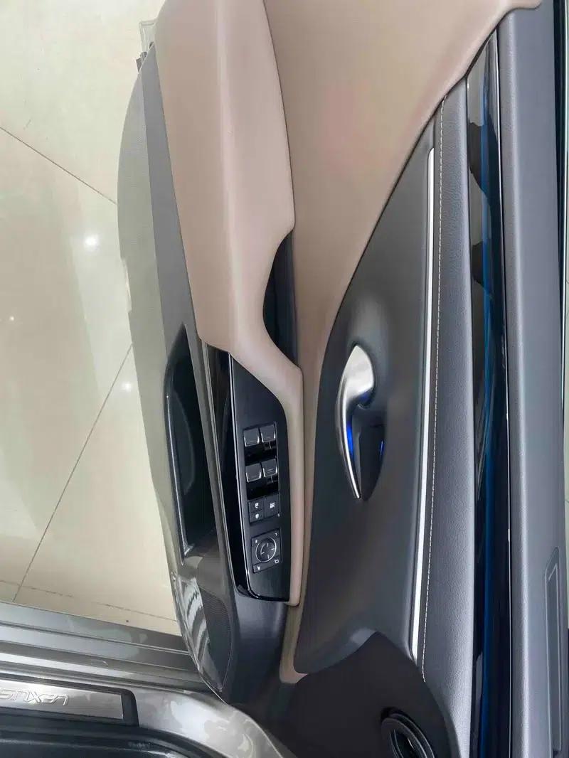 Lexus ES 2021 260 Premium Edition — миниатюра 8