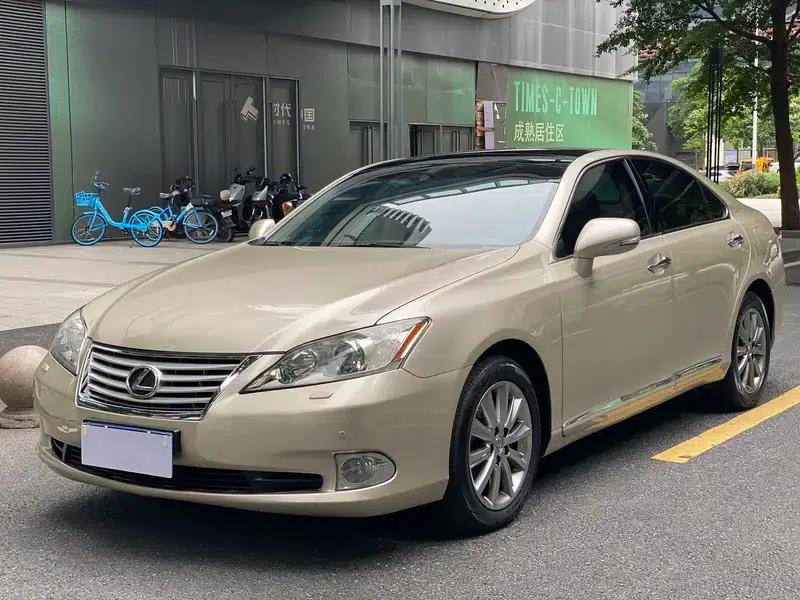 Lexus ES 2010 240 Luxury Edition — миниатюра 1
