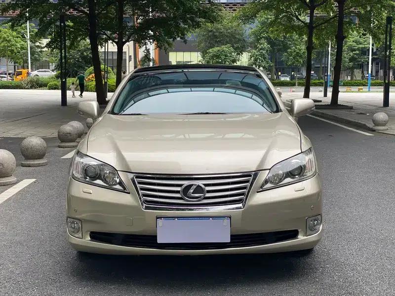 Lexus ES 2010 240 Luxury Edition — миниатюра 2