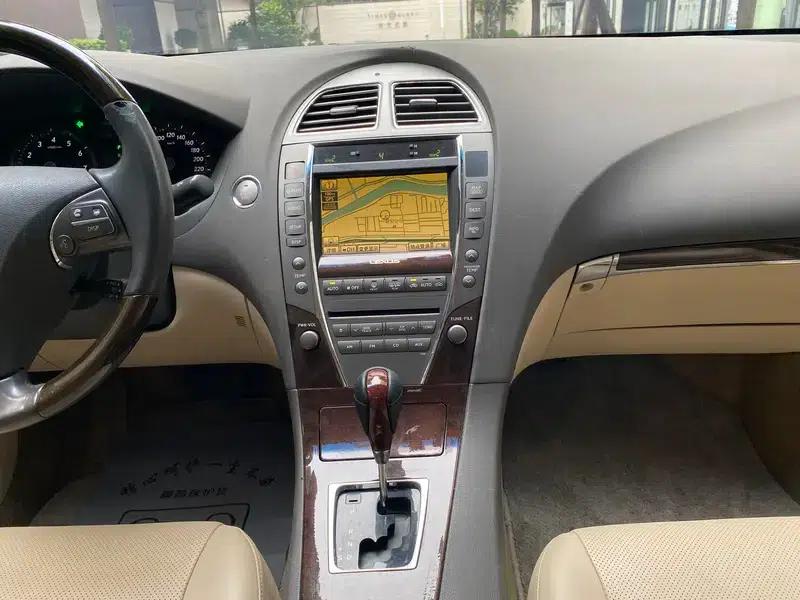 Lexus ES 2010 240 Luxury Edition — миниатюра 12