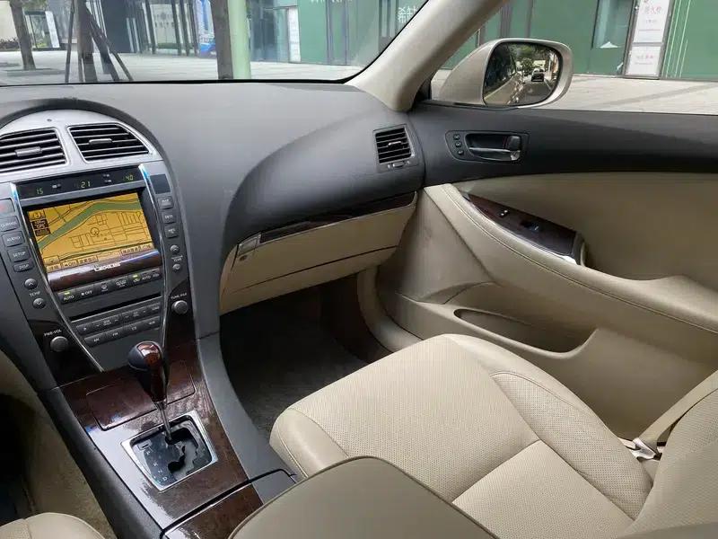 Lexus ES 2010 240 Luxury Edition — миниатюра 13
