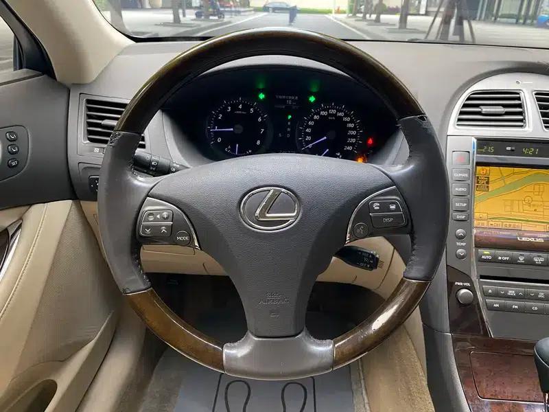 Lexus ES 2010 240 Luxury Edition — миниатюра 17