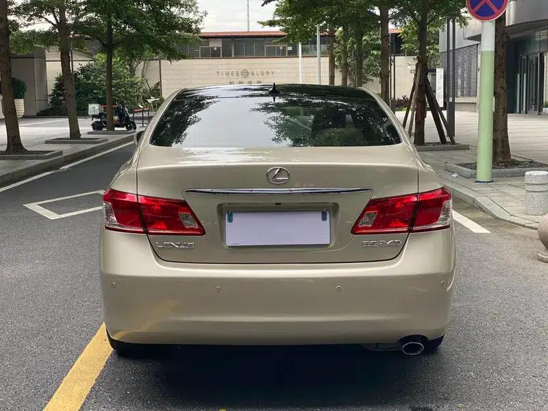 Lexus ES 2010 240 Luxury Edition — миниатюра 6