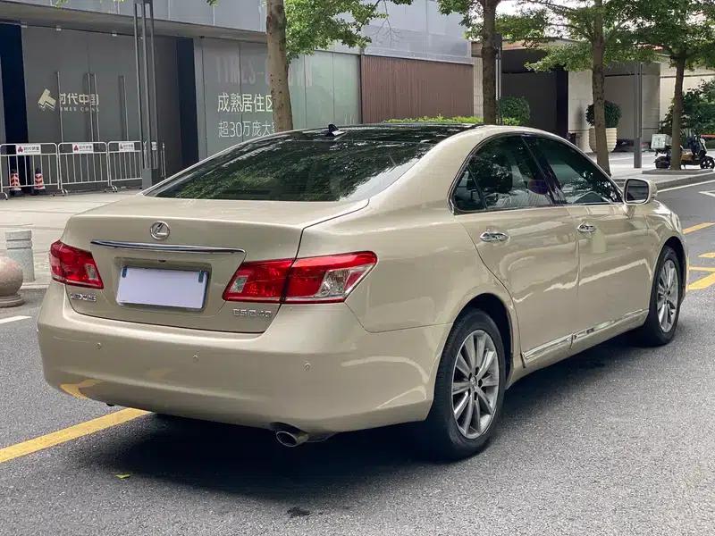 Lexus ES 2010 240 Luxury Edition — миниатюра 7