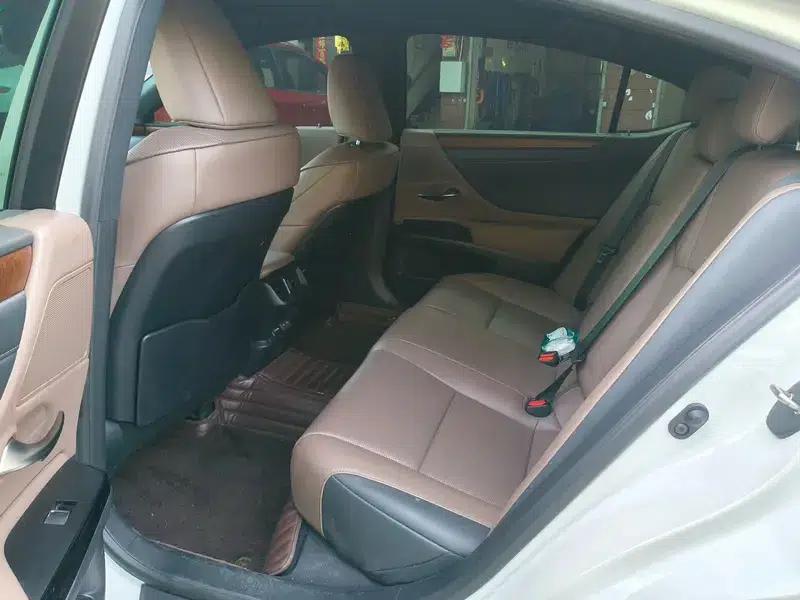 Lexus ES 2024 200 Premium Edition — миниатюра 12