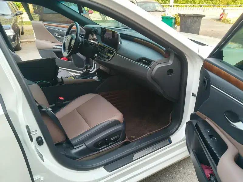 Lexus ES 2024 200 Premium Edition — миниатюра 8