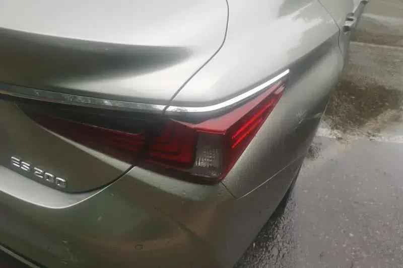 Lexus ES 2022 200 Premium Edition — миниатюра 5