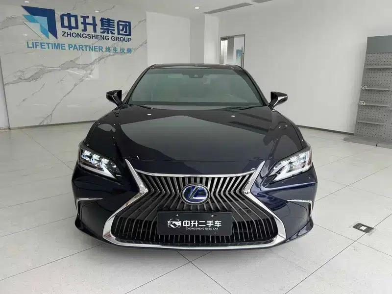 Lexus ES 2020 300h Premium Edition — миниатюра 2