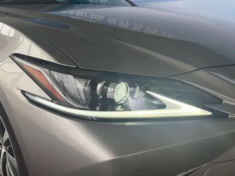 Lexus ES 2020 200 Premium Edition (China VI Emission Standard) — миниатюра 12
