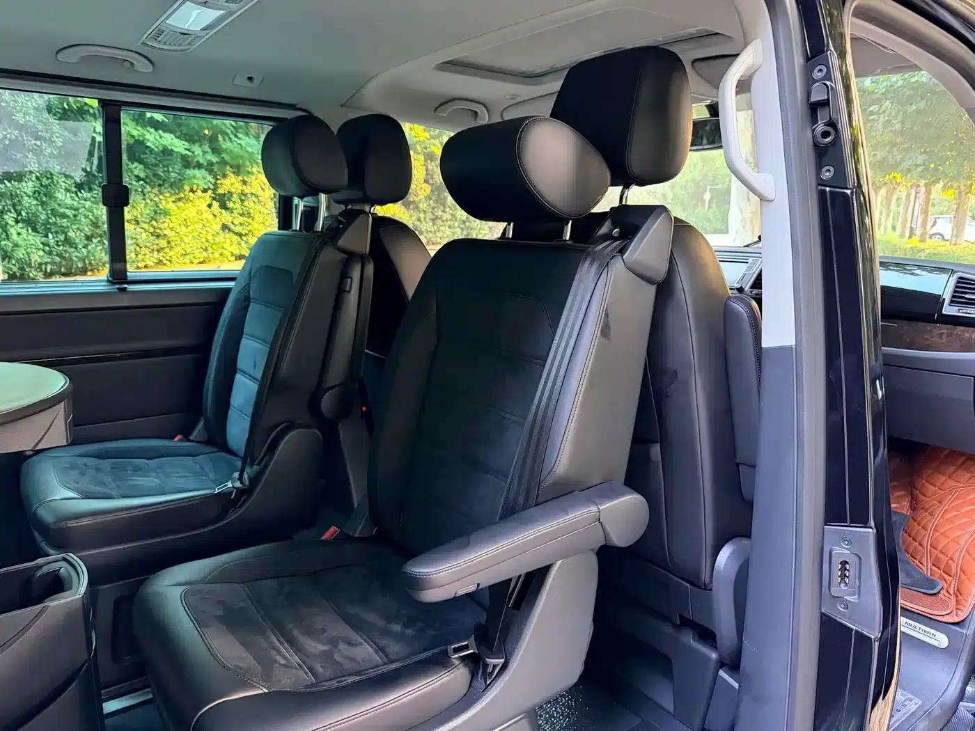 Multivan 2018 2.0TSI 4WD Explorer Edition 7-seater — миниатюра 9