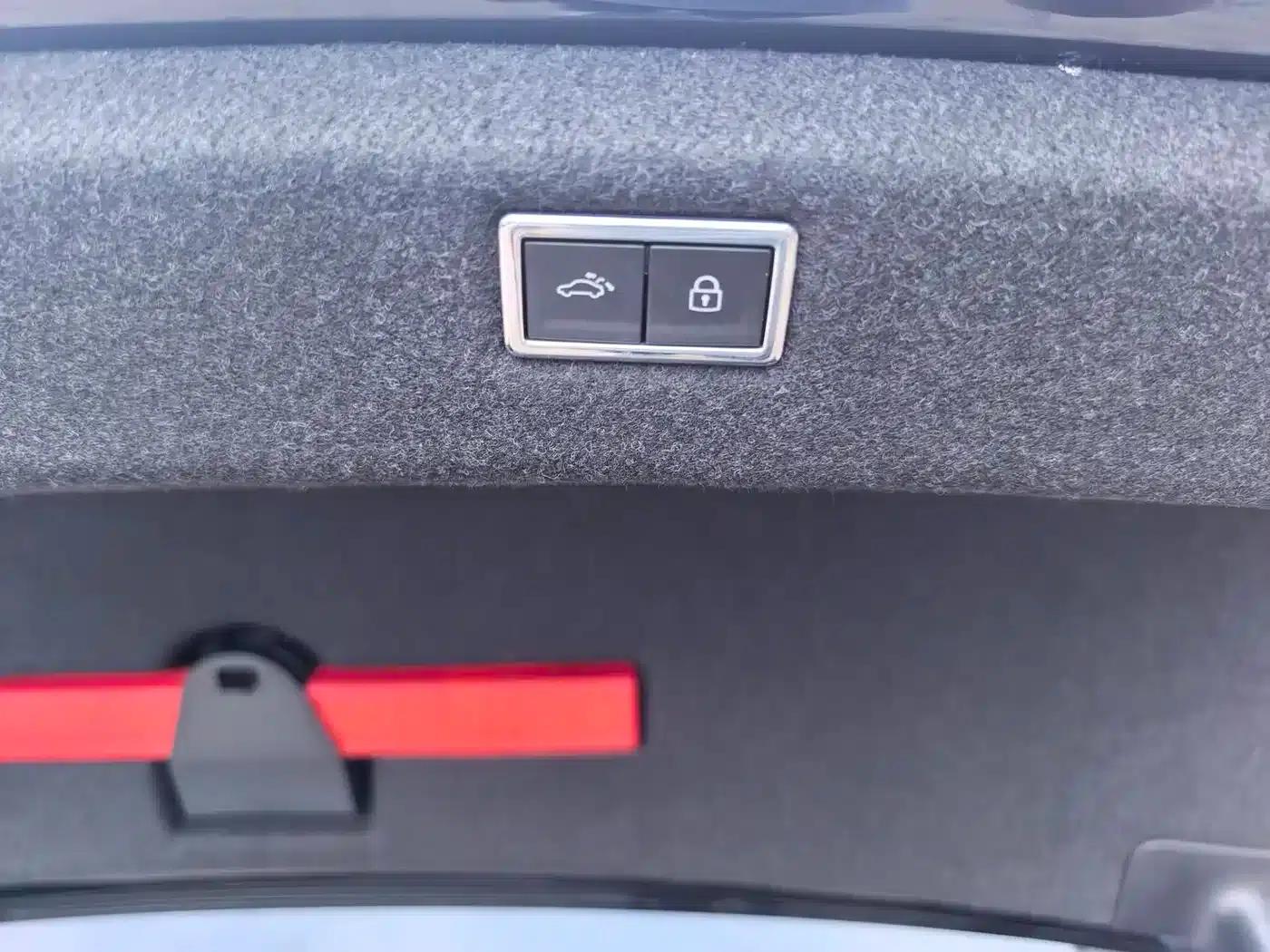 Phideon 2021 380TSI Luxury Edition — миниатюра 16