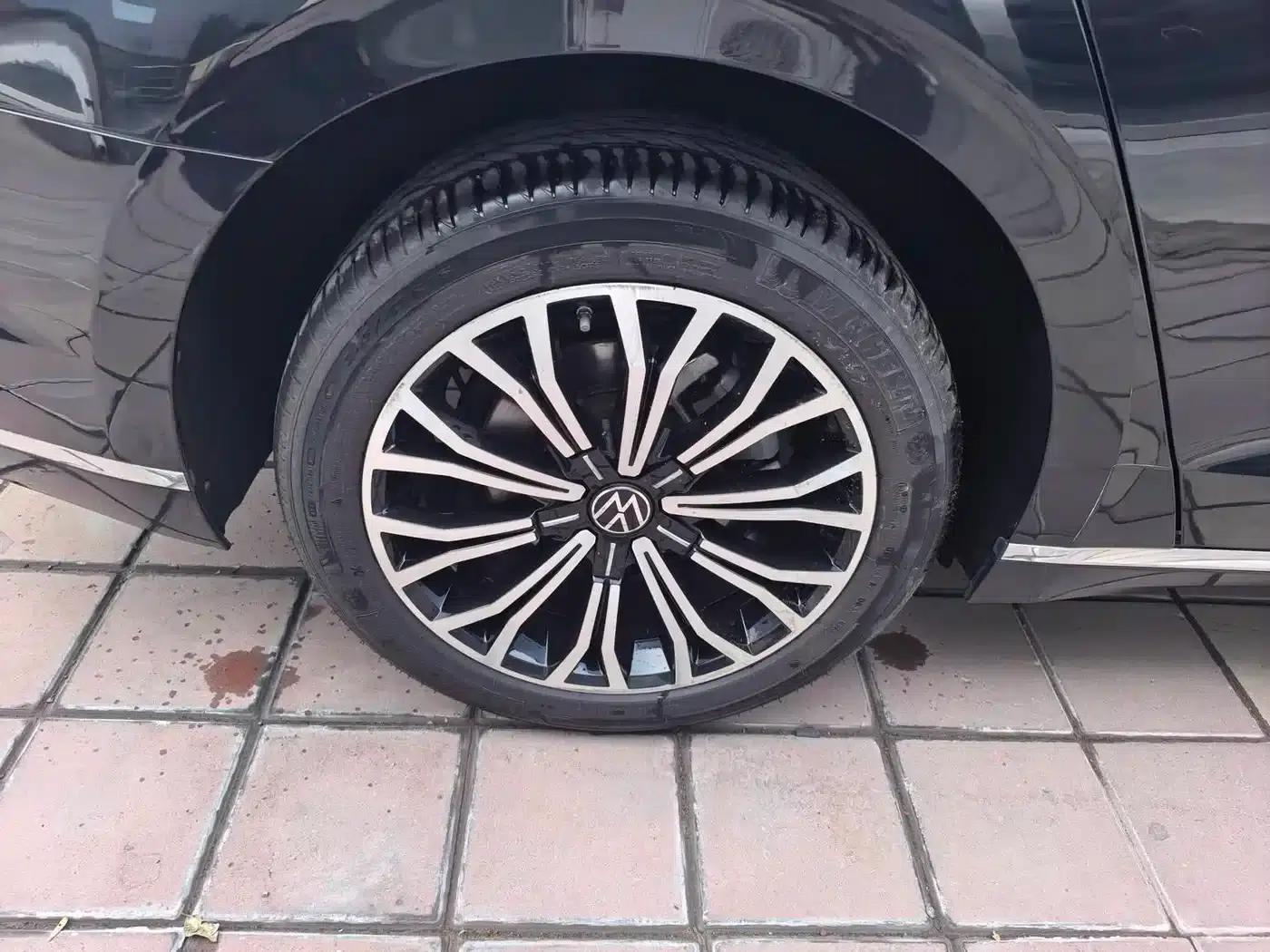 Phideon 2021 380TSI Luxury Edition — миниатюра 17
