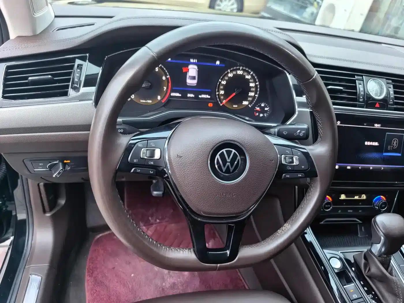 Phideon 2021 380TSI Luxury Edition — миниатюра 10