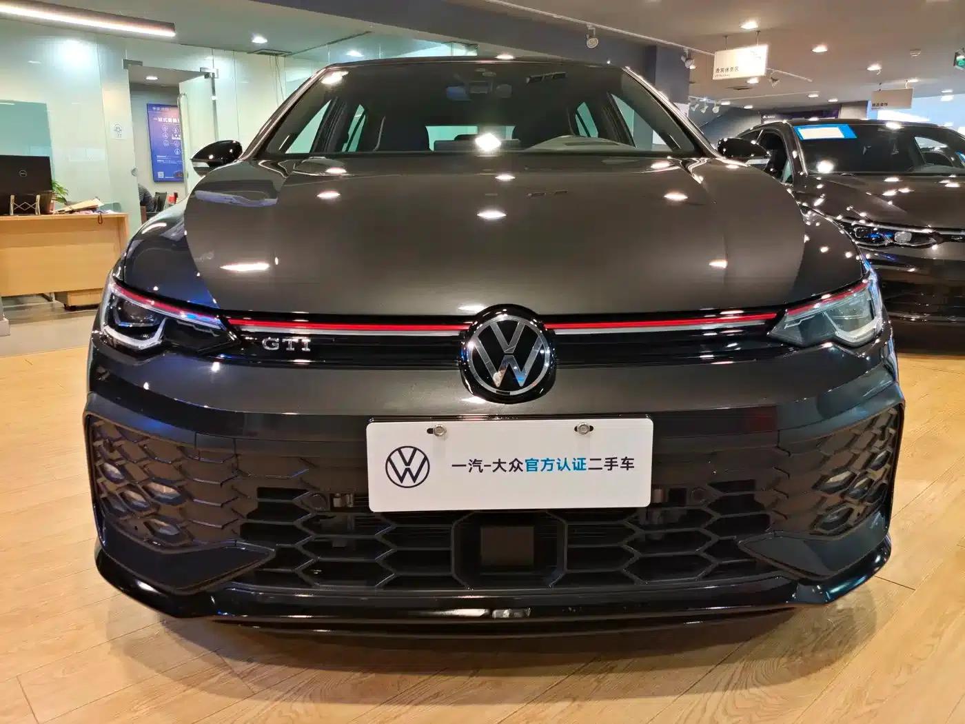 2025 Golf GTI 380TSI DSG GTI — миниатюра 2