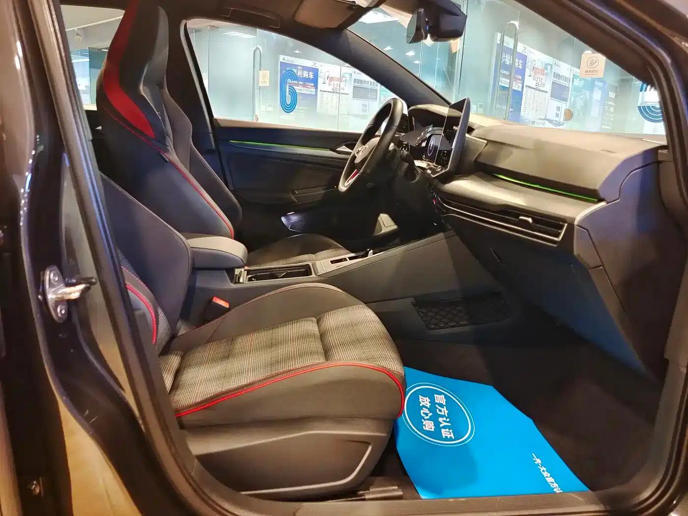 2025 Golf GTI 380TSI DSG GTI — миниатюра 8