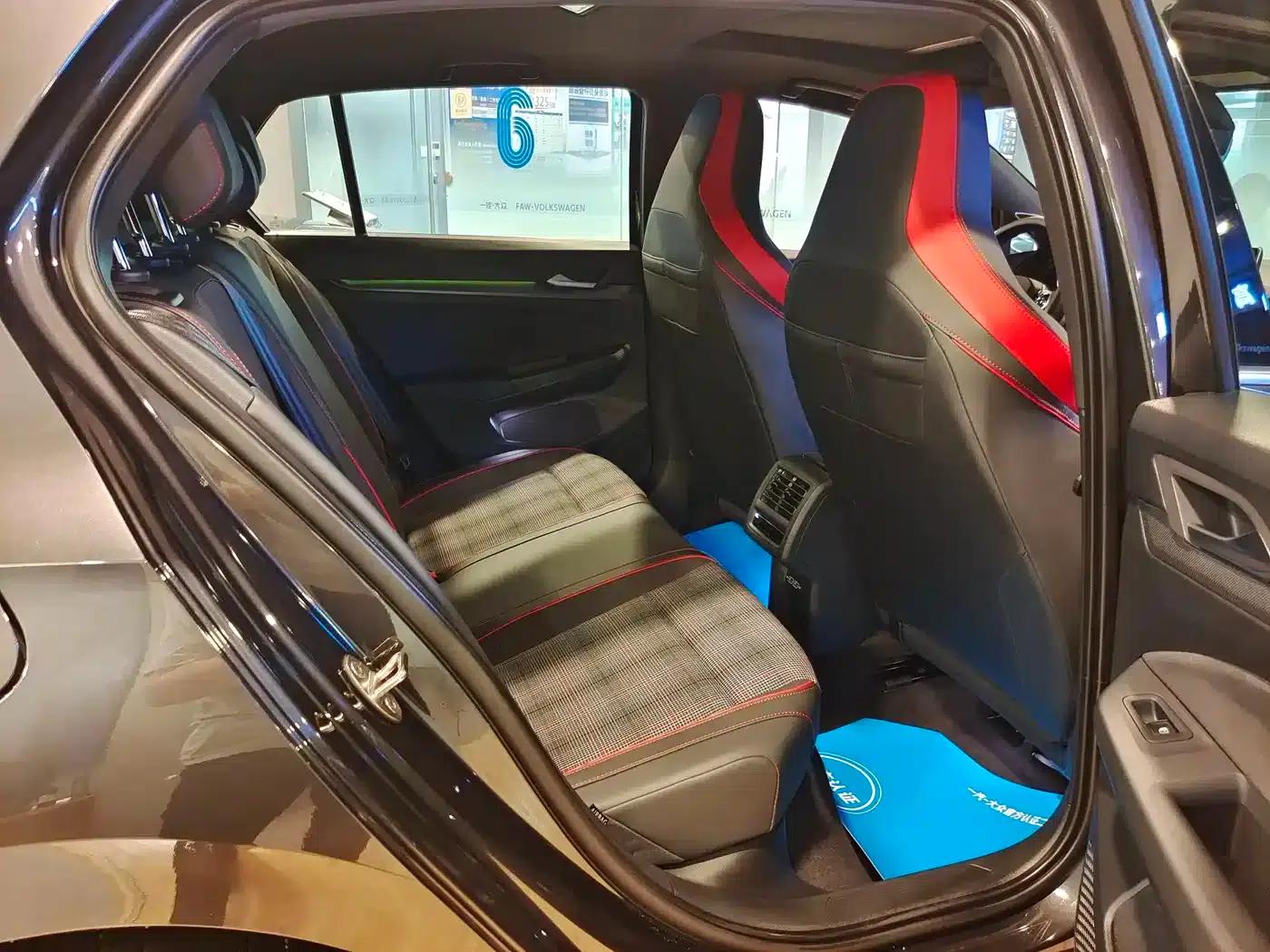 2025 Golf GTI 380TSI DSG GTI — миниатюра 9