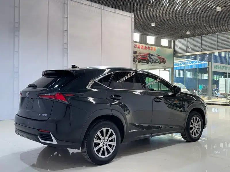 Lexus NX 2020 300h FWD Sport Edition (China VI Emission Standard) — миниатюра 4