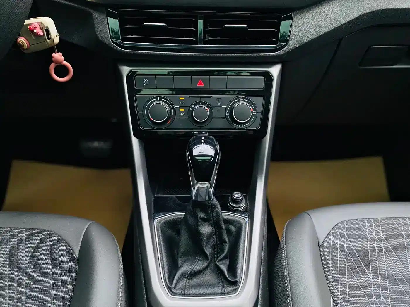 2020 Volkswagen T-Cross 280TSI DSG Comfort Edition — миниатюра 12