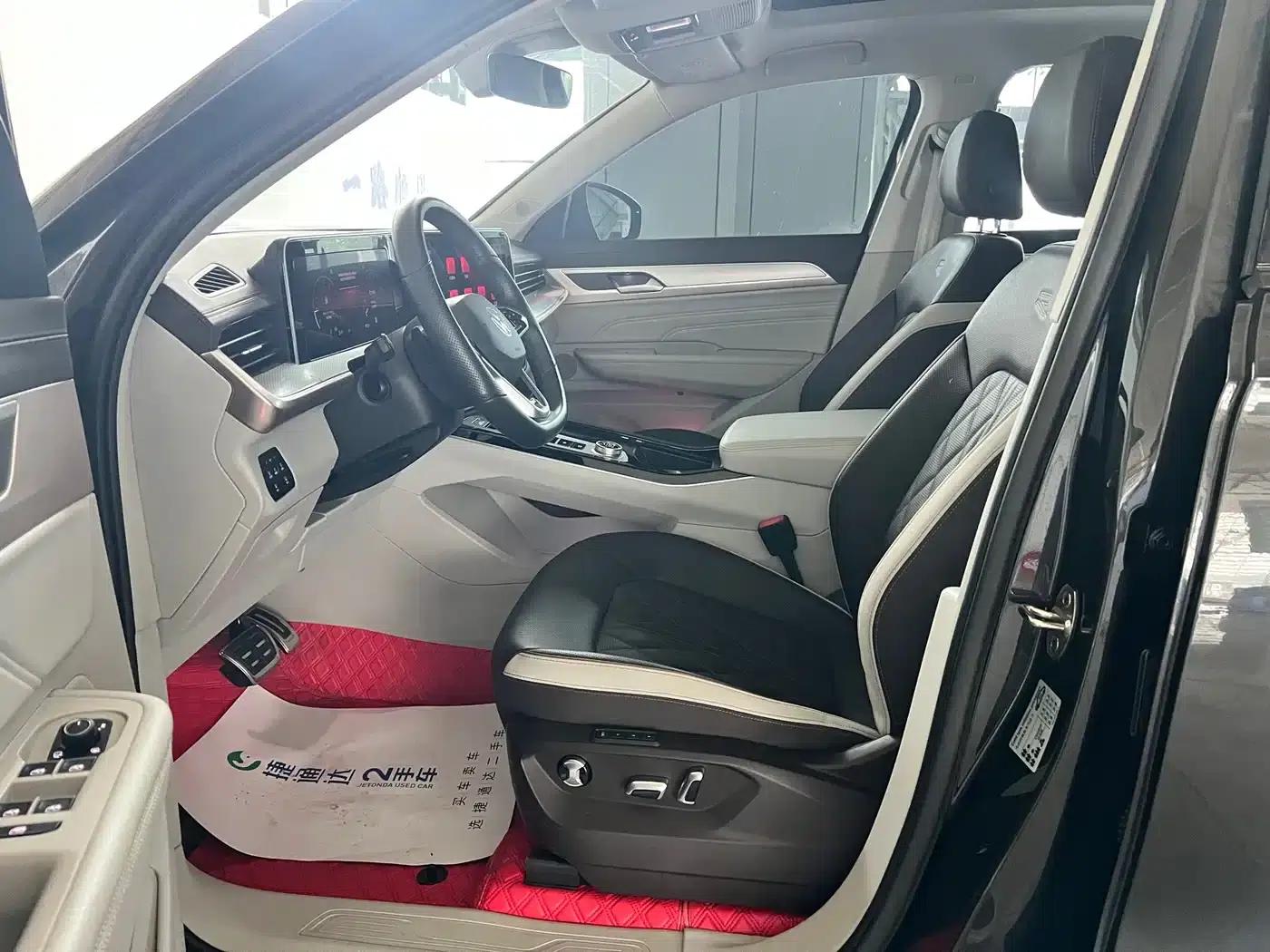 2023 Range Rover 380TSI AWD R-Line Cruiser — миниатюра 13