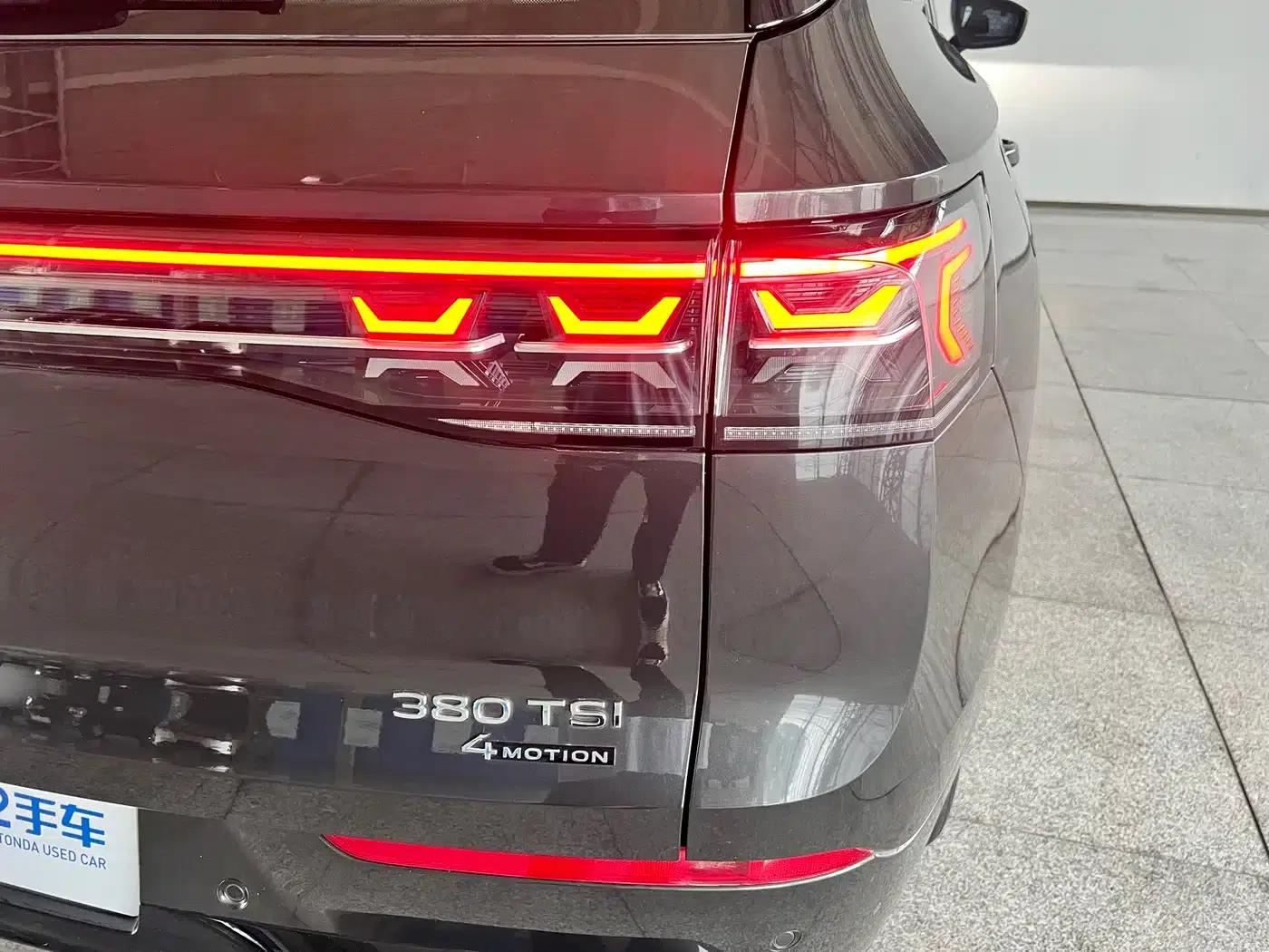 2023 Range Rover 380TSI AWD R-Line Cruiser — миниатюра 6