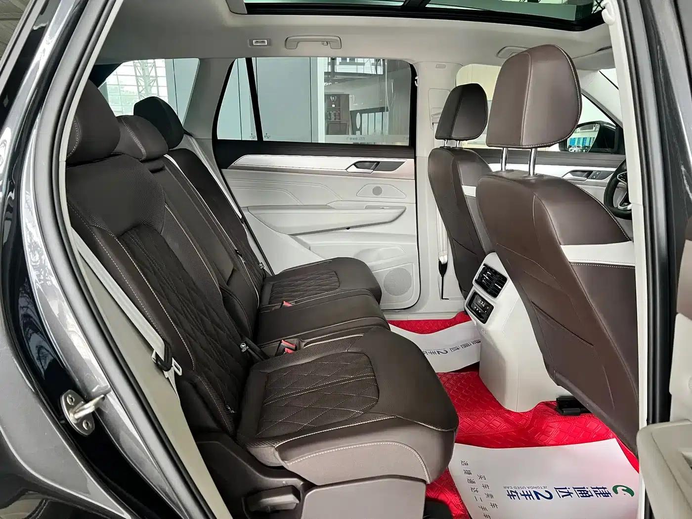 2023 Range Rover 380TSI AWD R-Line Cruiser — миниатюра 8