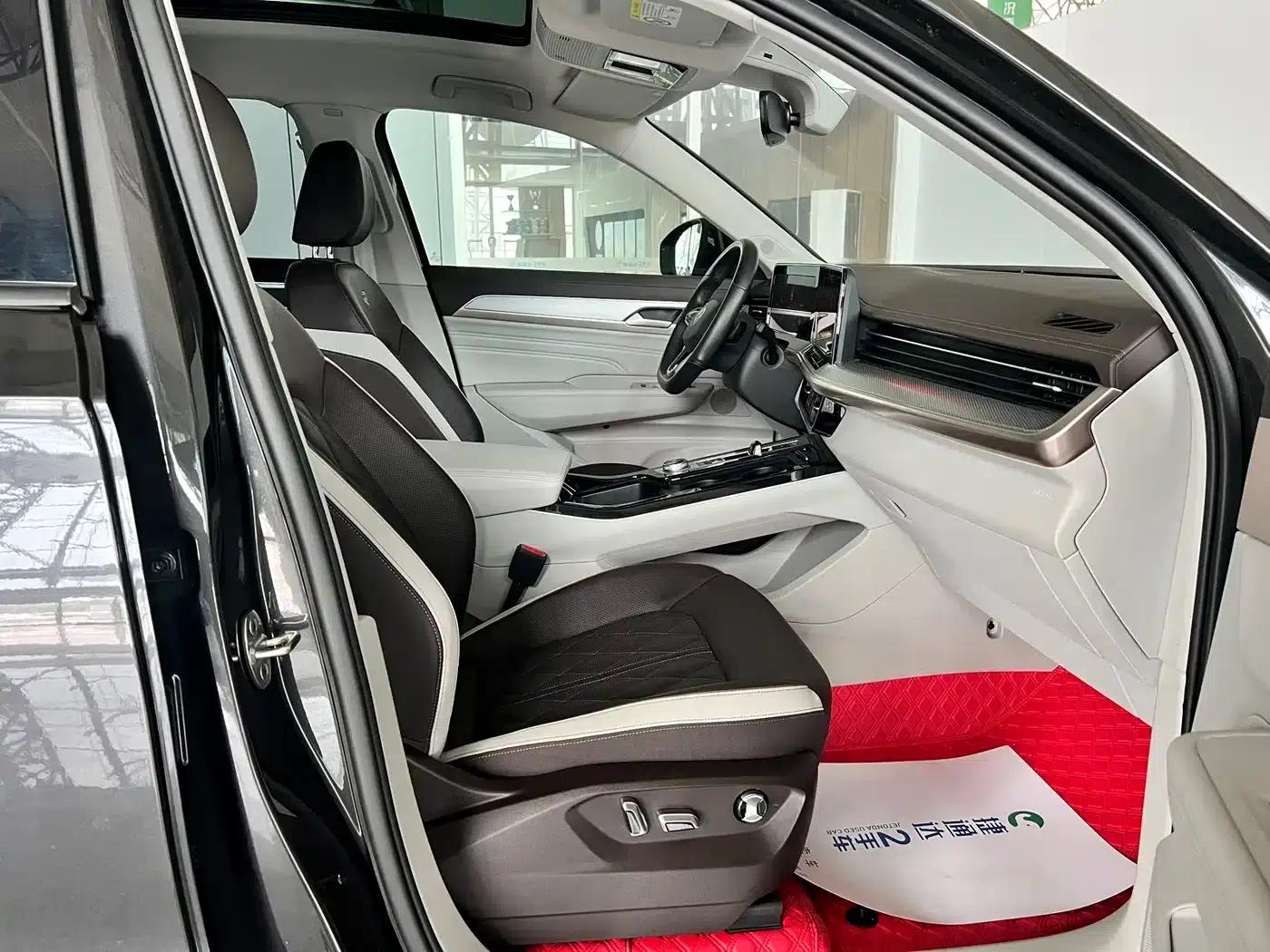 2023 Range Rover 380TSI AWD R-Line Cruiser — миниатюра 9