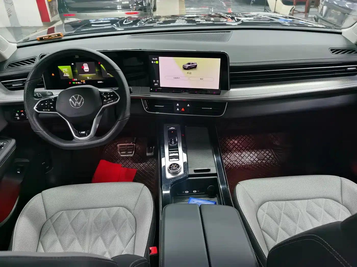 2024 Range Rover 380TSI AWD R-Line Cruiser — миниатюра 5