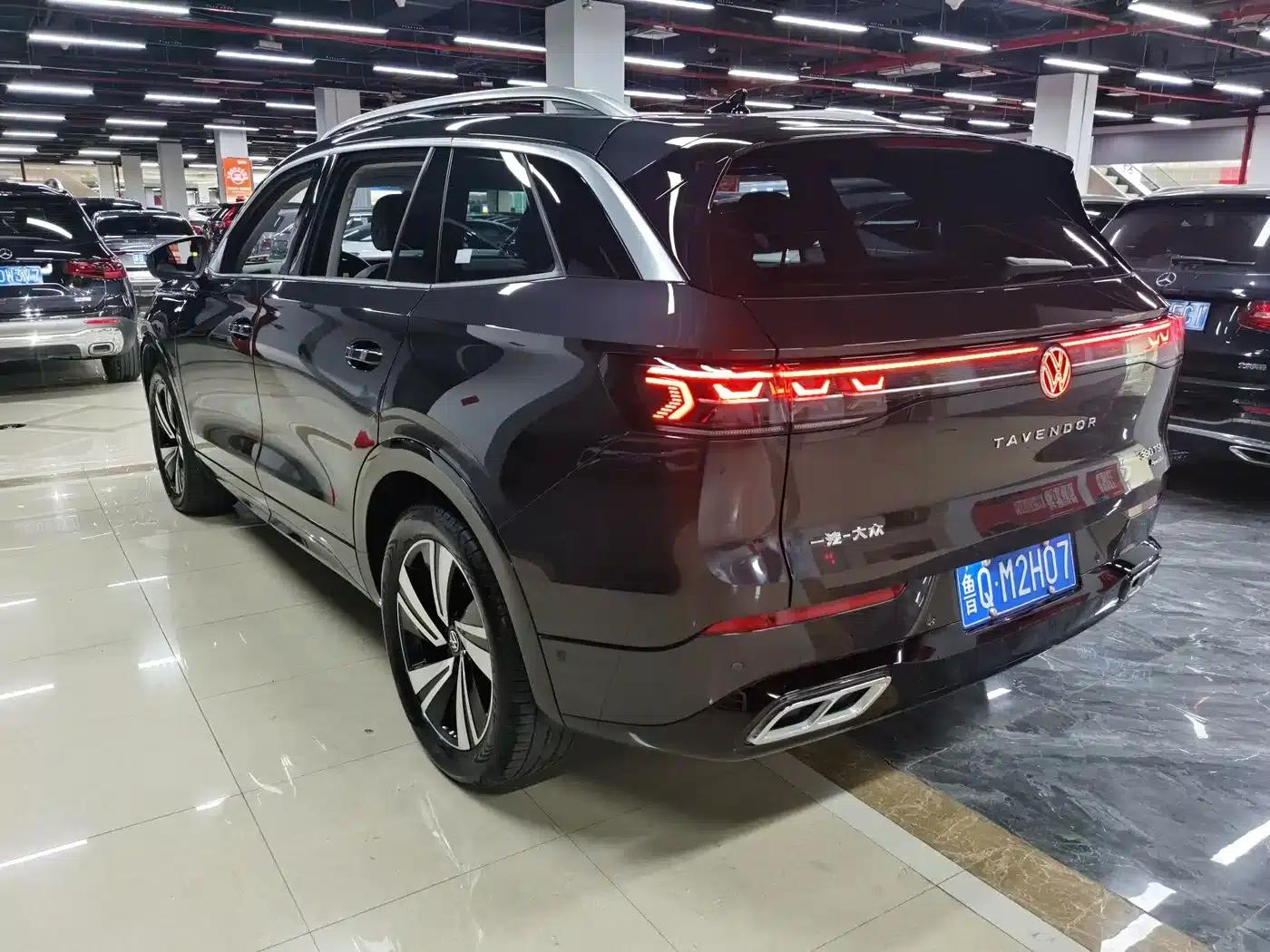 2024 Range Rover 380TSI AWD R-Line Cruiser — миниатюра 7