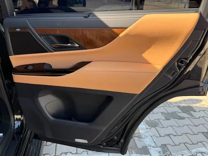 Lexus LX 2025 700h Territory Edition — миниатюра 13