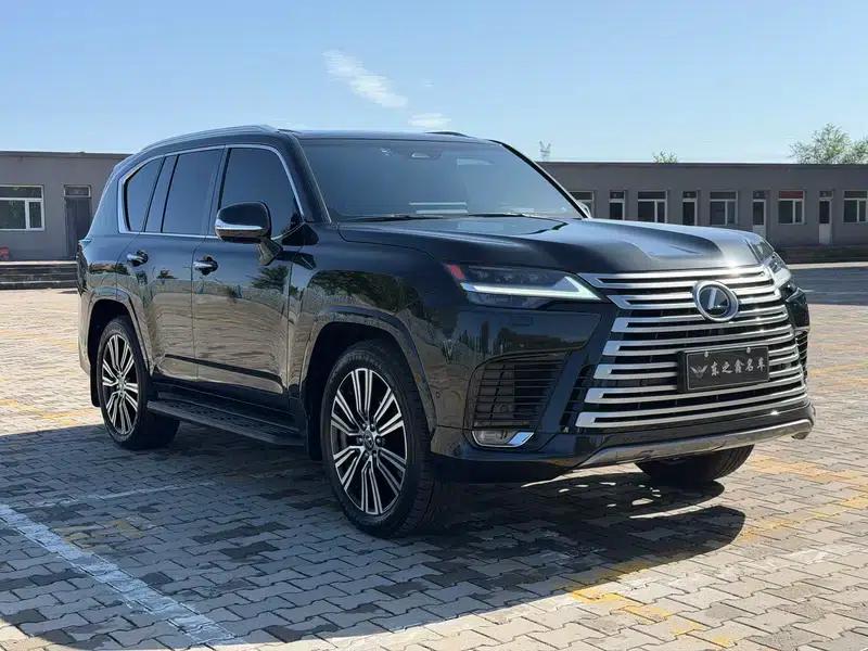 Lexus LX 2025 700h Territory Edition — миниатюра 3