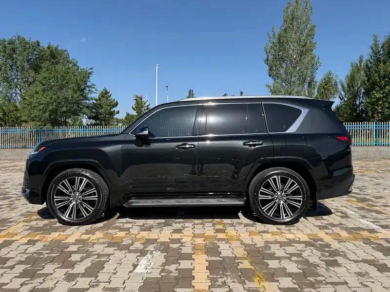 Lexus LX 2025 700h Territory Edition — миниатюра 4