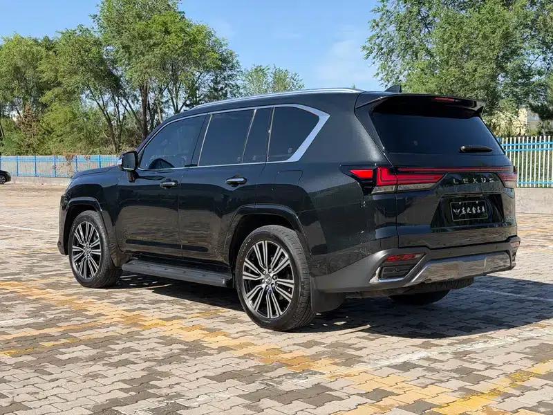 Lexus LX 2025 700h Territory Edition — миниатюра 5