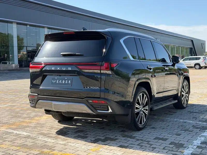 Lexus LX 2025 700h Territory Edition — миниатюра 7