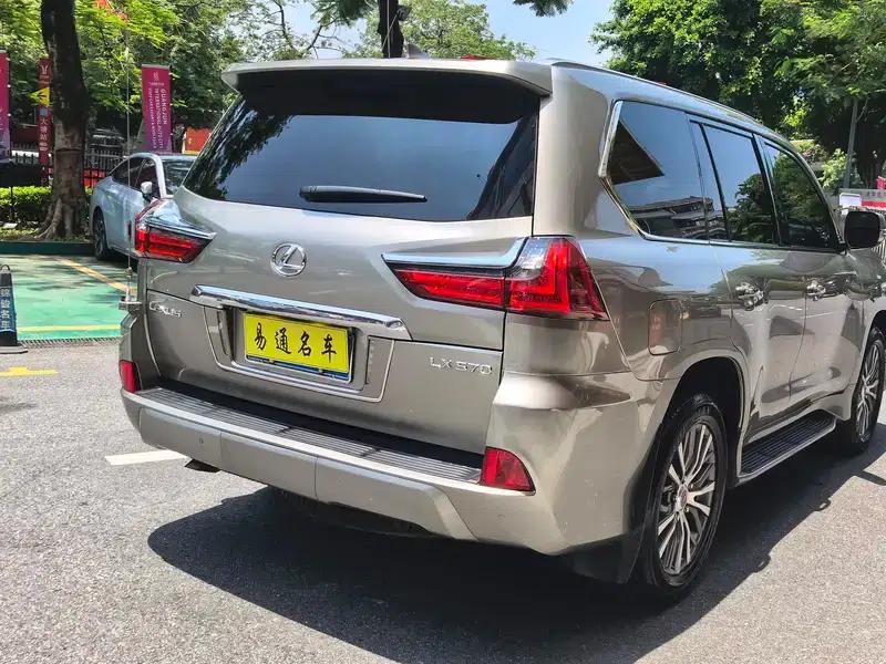 Lexus LX 2019 570 Dynamic Luxury Edition — миниатюра 16