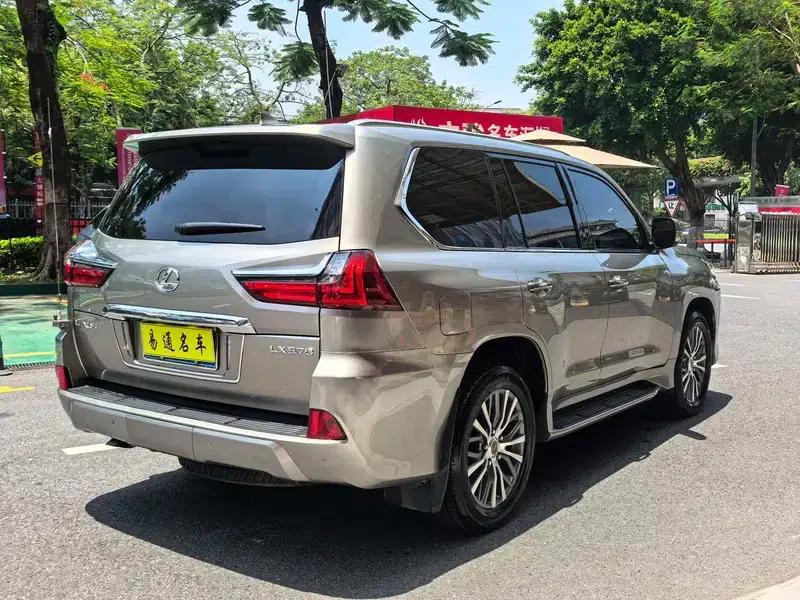 Lexus LX 2019 570 Dynamic Luxury Edition — миниатюра 4