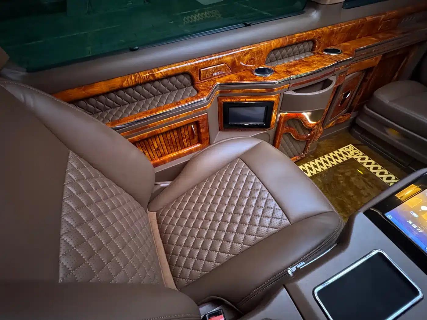 Caravelle 2018 2.0TSI 4WD Luxury 7-Seater — миниатюра 25