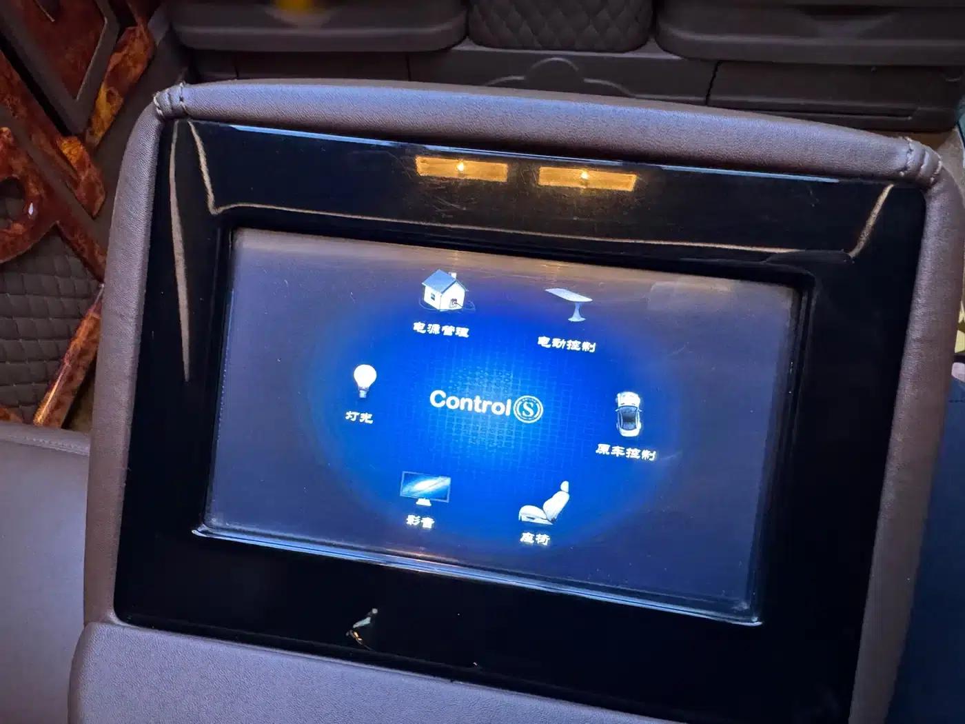 Caravelle 2018 2.0TSI 4WD Luxury 7-Seater — миниатюра 27
