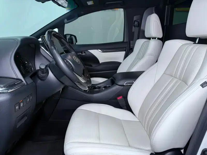 Lexus LM 2020 300h E-Four Four-Seat Executive Edition — миниатюра 16