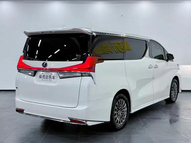 Lexus LM 2020 300h E-Four Four-Seat Executive Edition — миниатюра 6