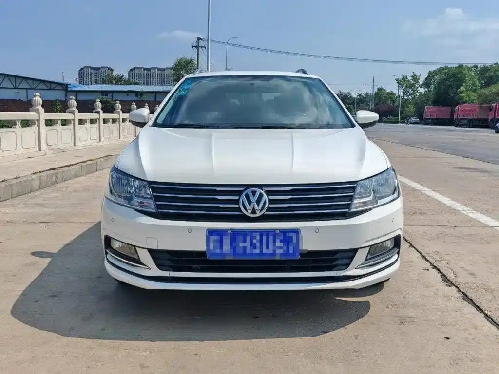 Lavida Gran Turismo 2015 1.6L Manual Comfort Edition — миниатюра 2