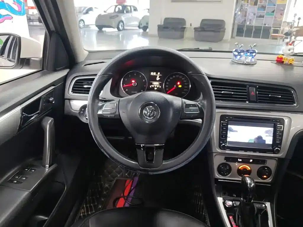 Lavida Gran Turismo 2013 1.4TSI Automatic Luxury — миниатюра 11