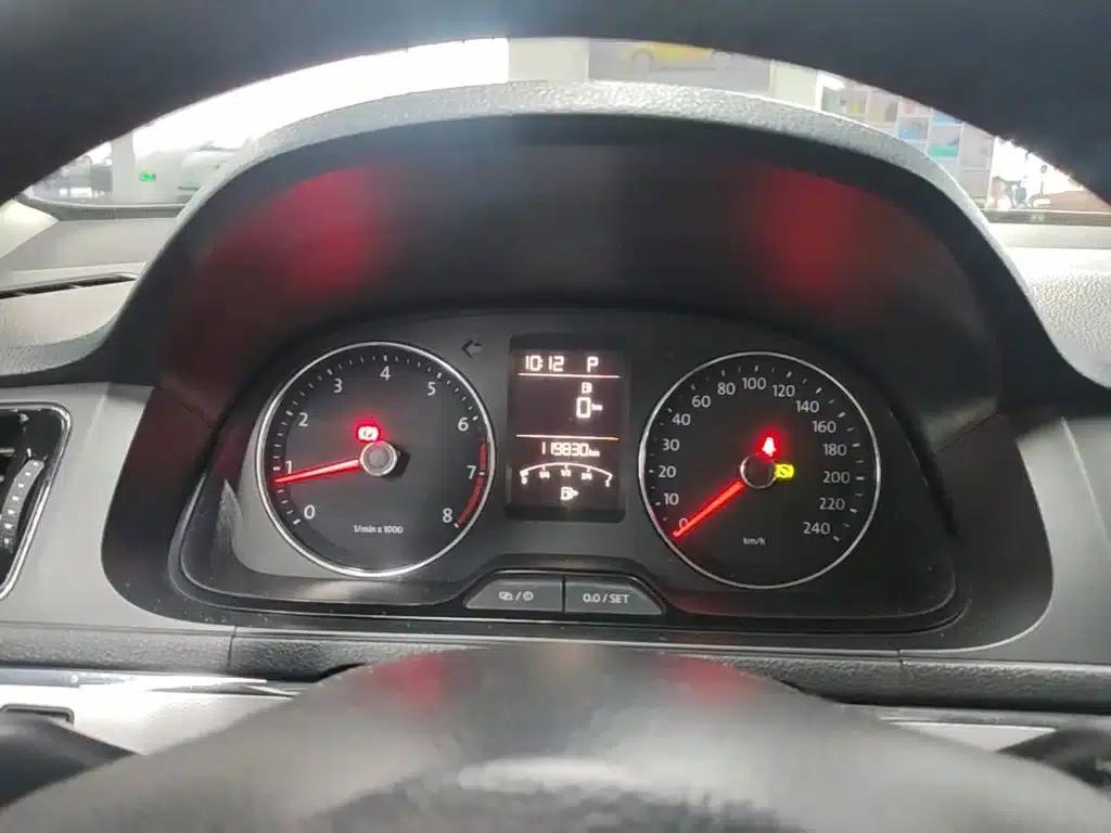 Lavida Gran Turismo 2013 1.4TSI Automatic Luxury — миниатюра 12