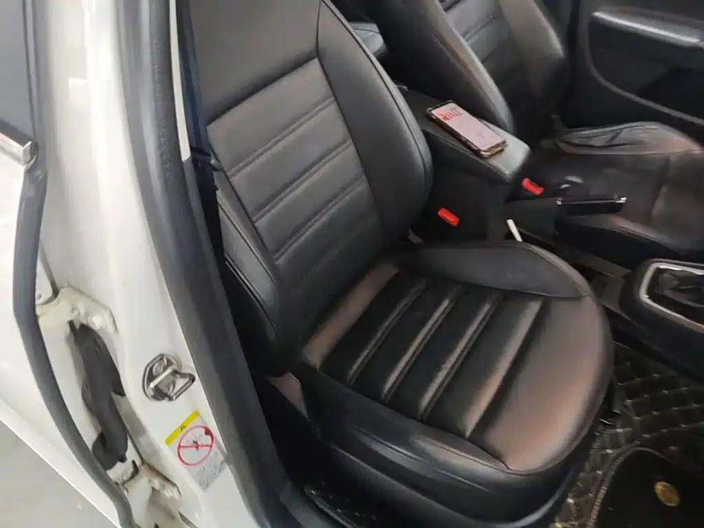 Lavida Gran Turismo 2013 1.4TSI Automatic Luxury — миниатюра 25
