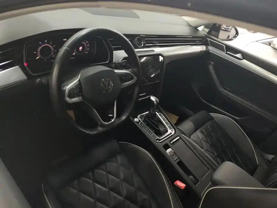 2022 Volkswagen Passat PHEV GTE Luxury Edition — миниатюра 12