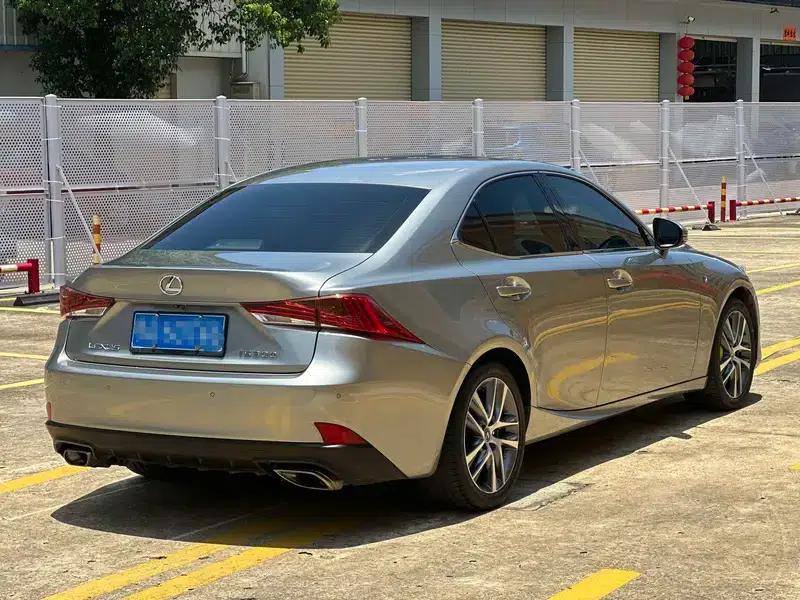 Lexus IS 2015 200t F SPORT — миниатюра 5