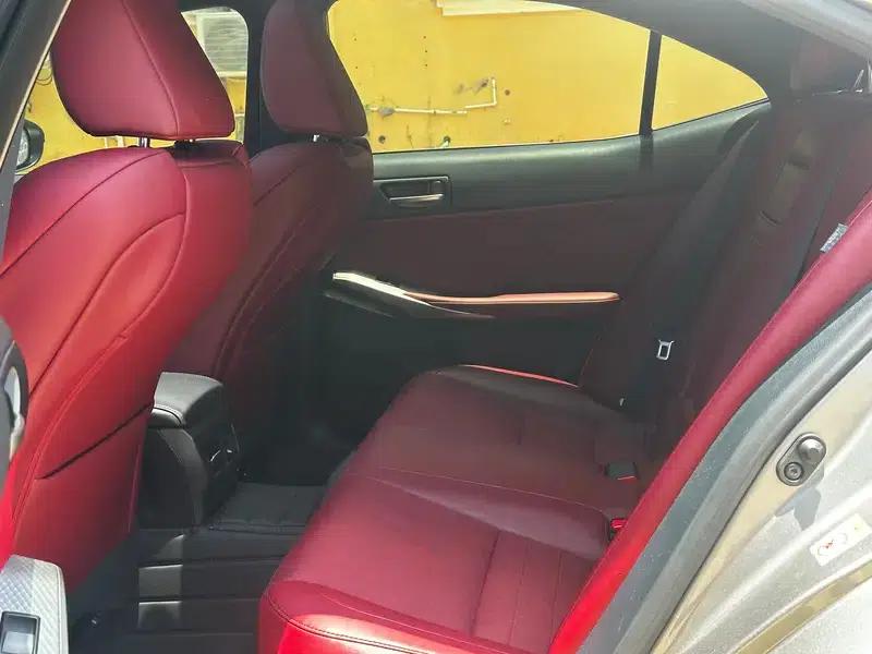 Lexus IS 2015 200t F SPORT — миниатюра 9