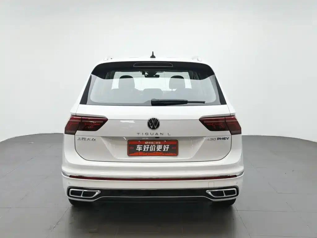 2023 Volkswagen Tiguan L Plug-in Hybrid 430PHEV Premium Edition — миниатюра 4