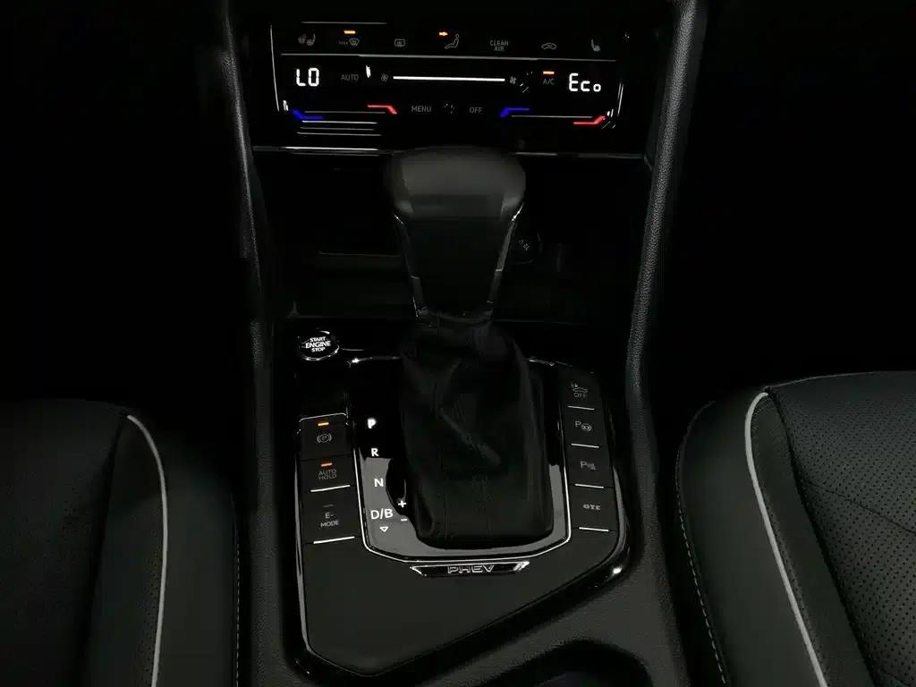 Tiguan L Plug-in Hybrid 2021 430PHEV Plug-in Hybrid Flagship Edition — миниатюра 13
